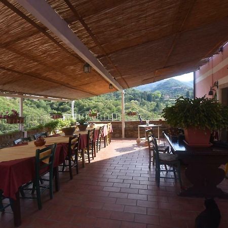 Agriturismo Locanda Del Papa La Spezia Buitenkant foto